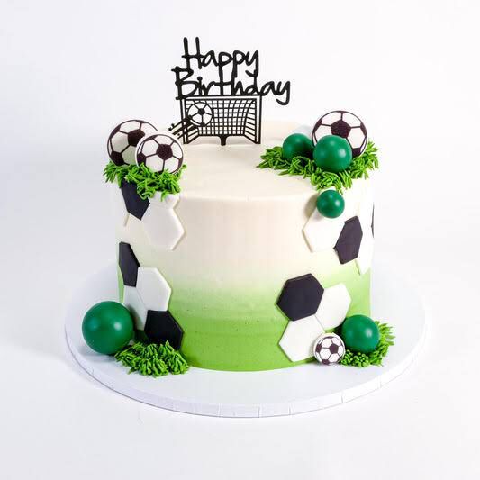1 kg Football Cake